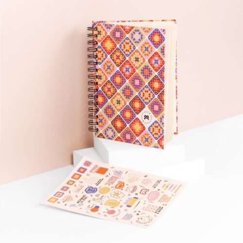 Caderno Pontilhado + Brinde Cartela de Adesivos