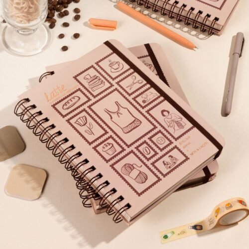 Latte - Caderno de Vestuário